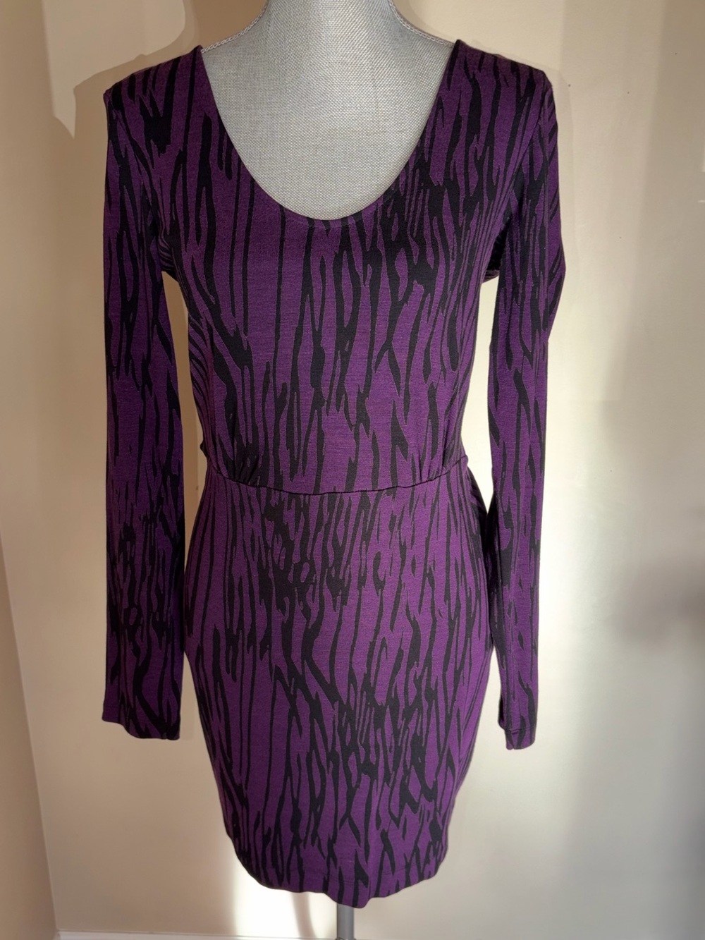 BCBG Generation Open Back Bodycon Dress | Size Medium